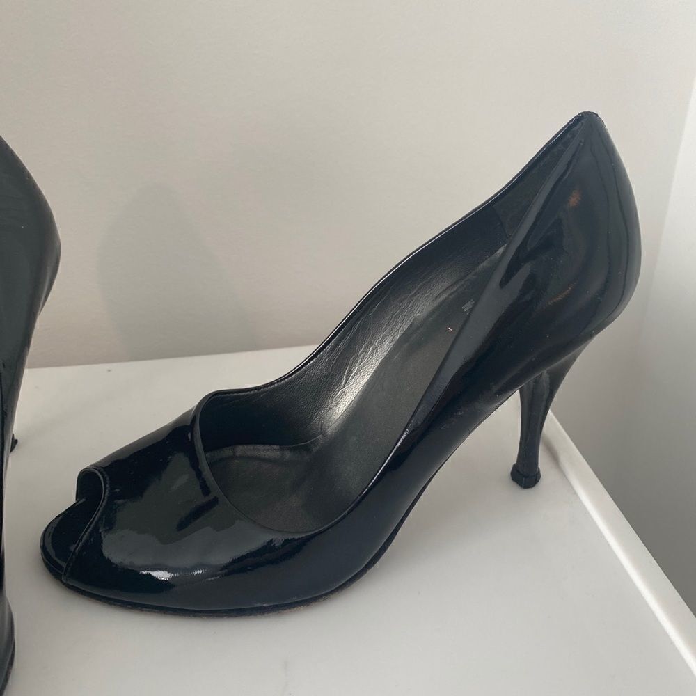 Stuart weitzman black heels 